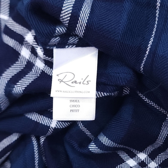Rails Hunter Plaid Flannel Button Down Shirt in Pacific Navy Blue Small Petite - Picture 8 of 11